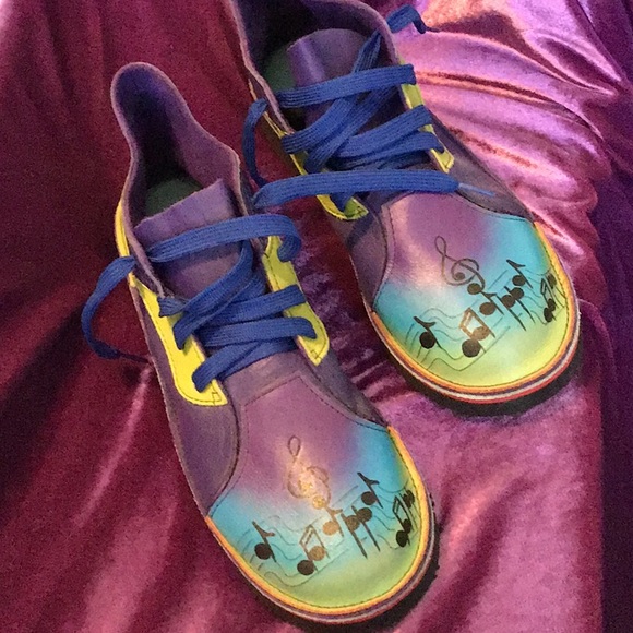 sole tech painted unique shoes - Picture 1 of 3